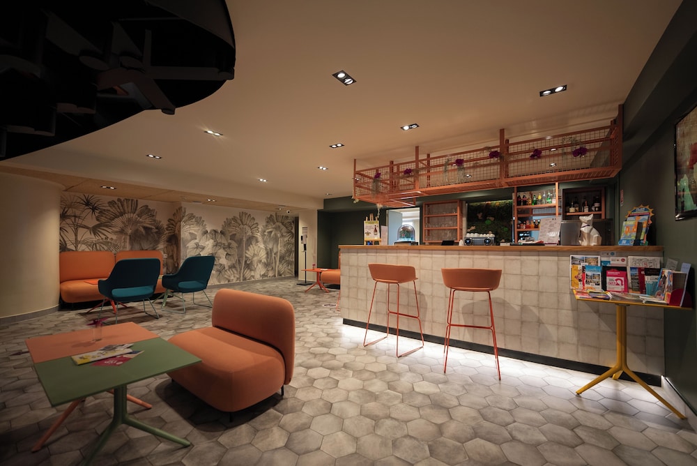 MERCURE PERPIGNAN CENTRE 8/68