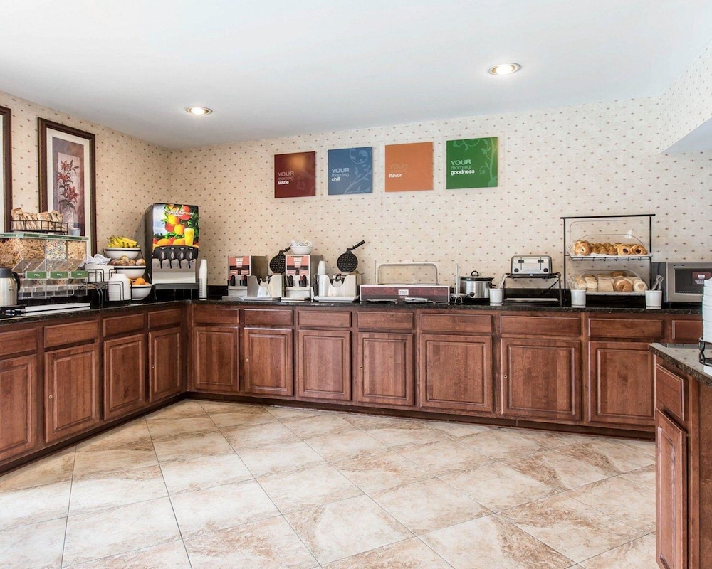 Comfort Inn And Suites Robins Afb 9/32