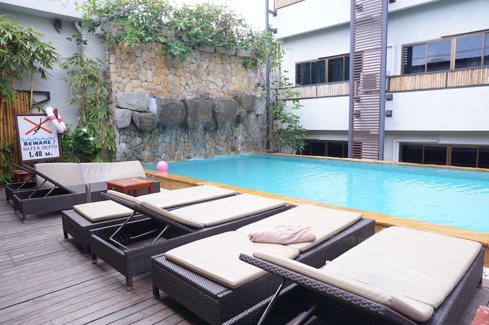 Karon Boutique Phuket 30/33