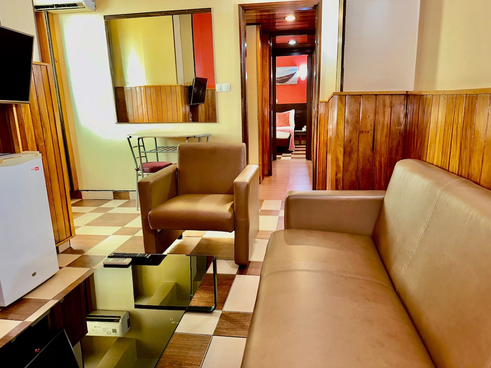 YaahoT Hotel 28/50