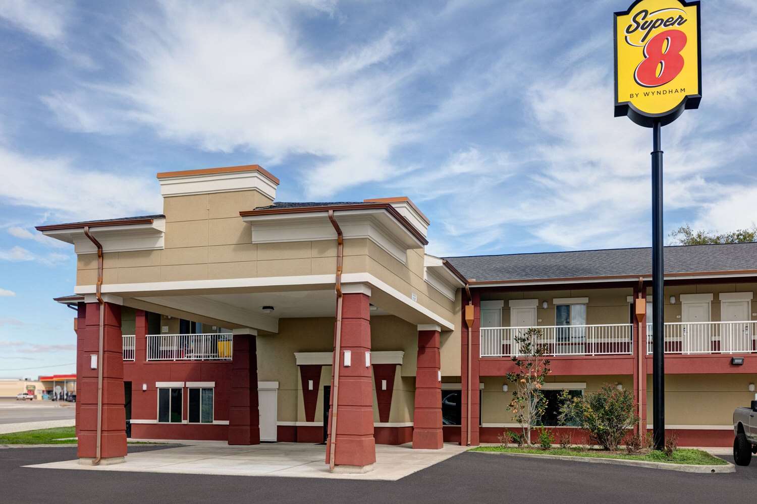 Super 8 By Wyndham Karnes City 1/25