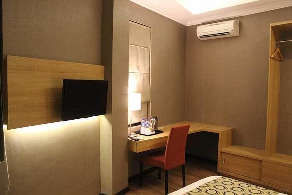Fontana Hotel Jakarta 18/22