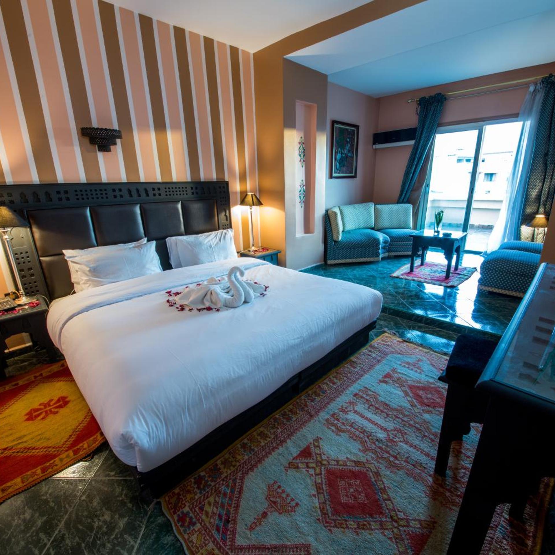 AKOUAS HOTEL 8/46
