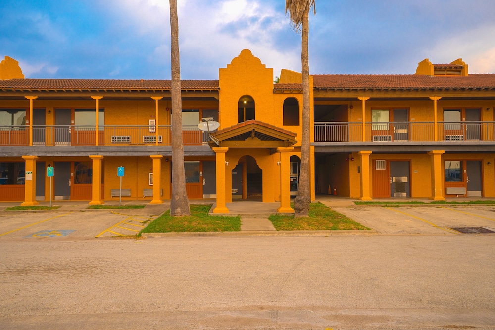 OYO Hotel Kingsville - Hwy 77 in KINGSVILLE - TX