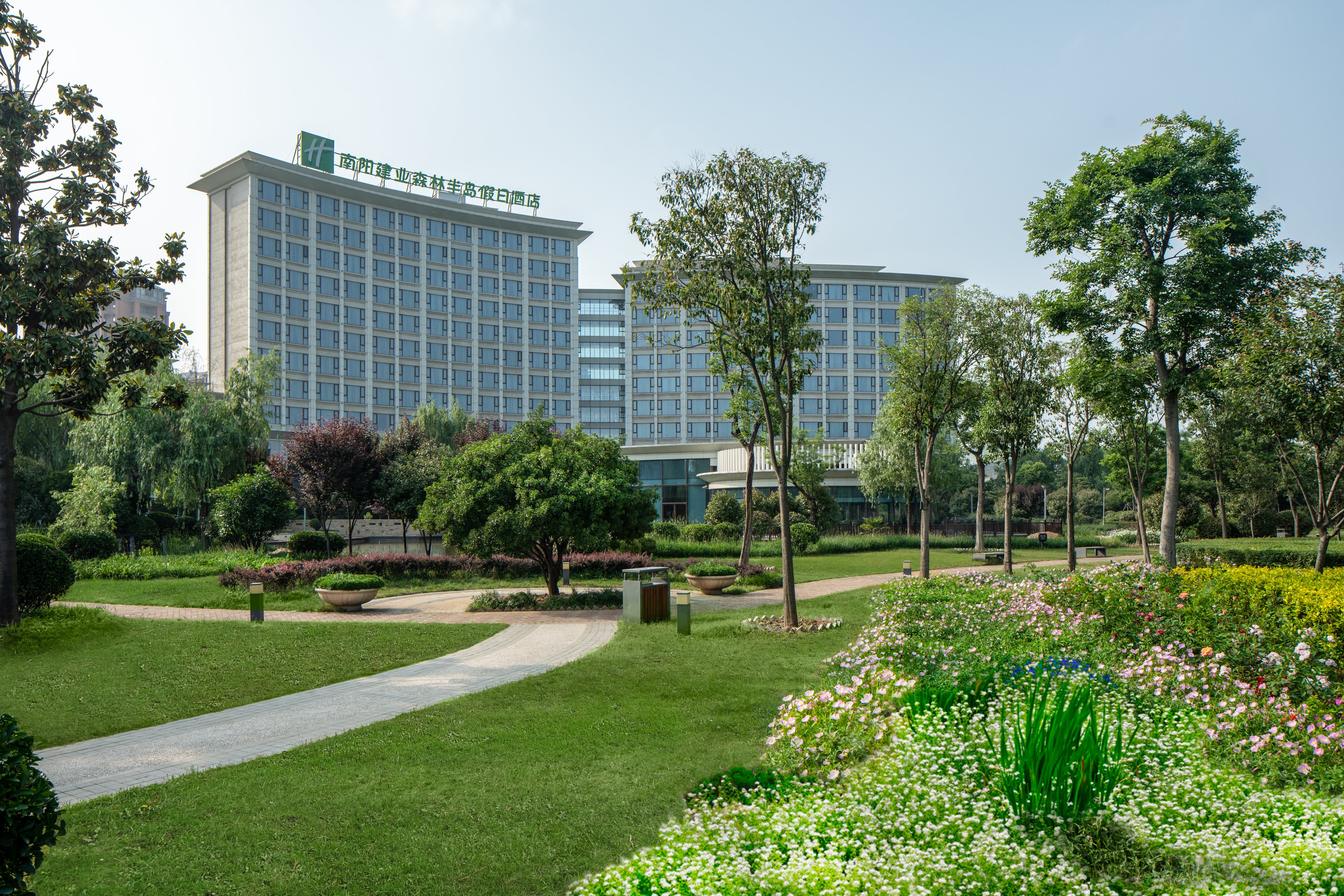 Holiday Inn Nanyang 37/38