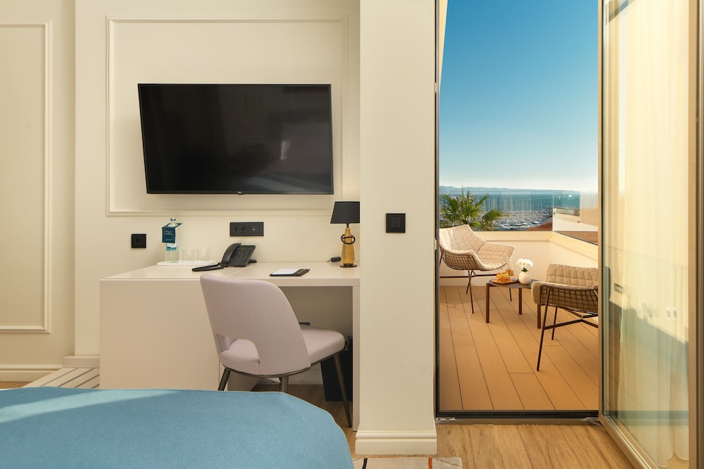 Mirari Boutique Hotel 27/31