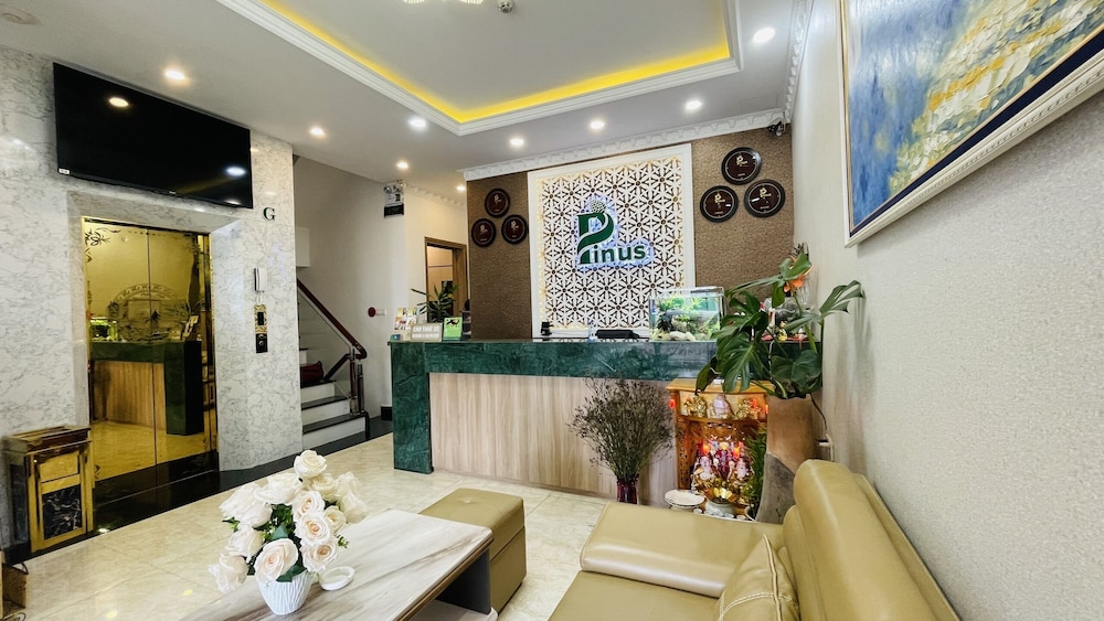 Pinus Hotel 44/51