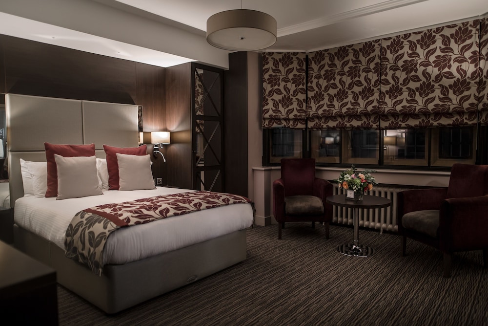 Abbey House Hotel 10/50