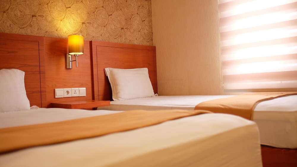 Amaya Suites 16/35