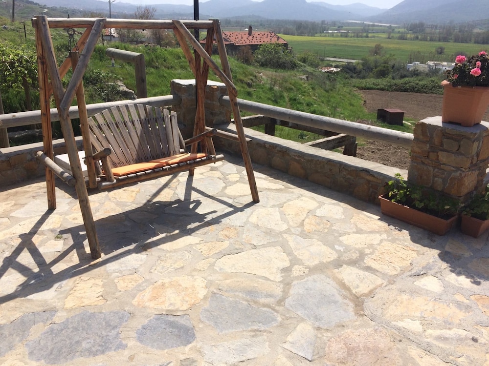 Anemos Hotel 41/46