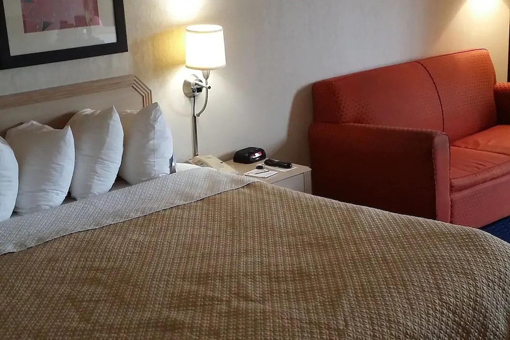 Blue Way Inn La Crosse Extended Stay 8/29