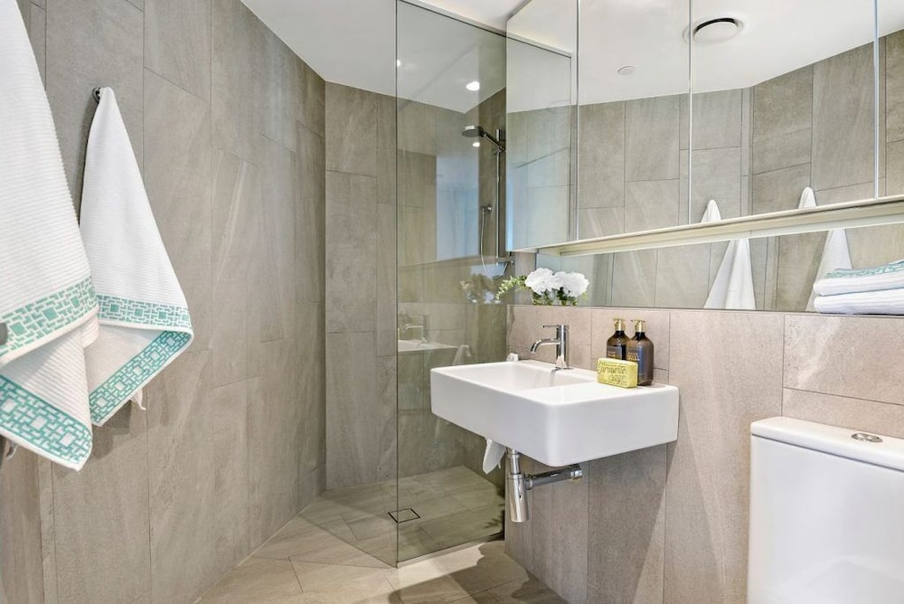 Vue Broadbeach 44/49