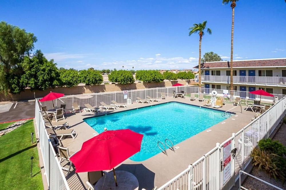 Motel6 Mesa, AZ - North 40/53