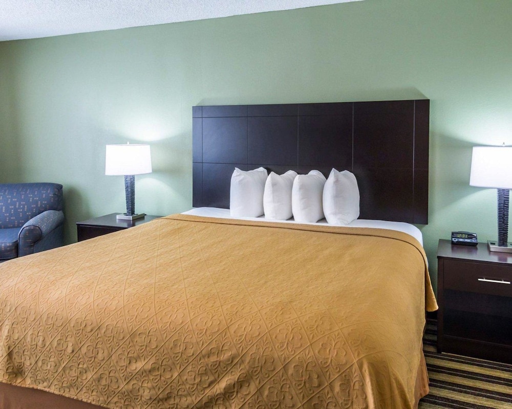 Quality Inn & Suites West Monroe 17/46