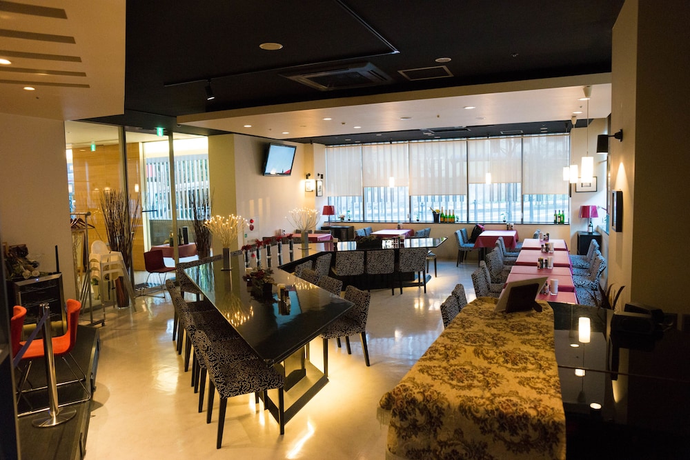 Richmond Hotel Narita 33/37