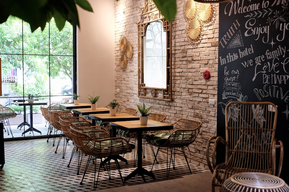 Moclan Boutique Hotel 46/52