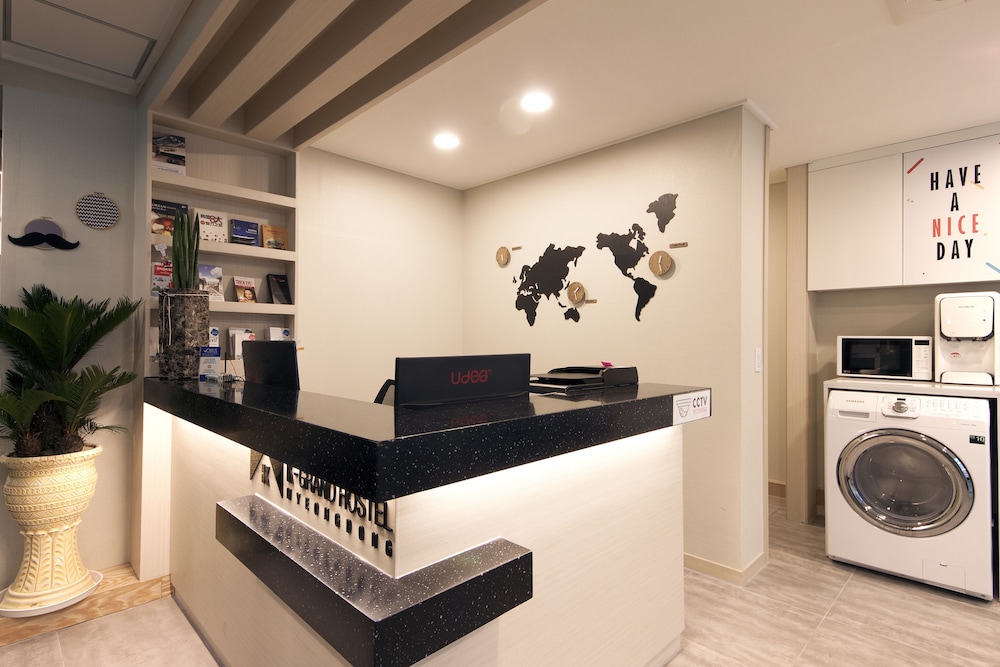 OYO Hostel Myeongdong 1 2/63