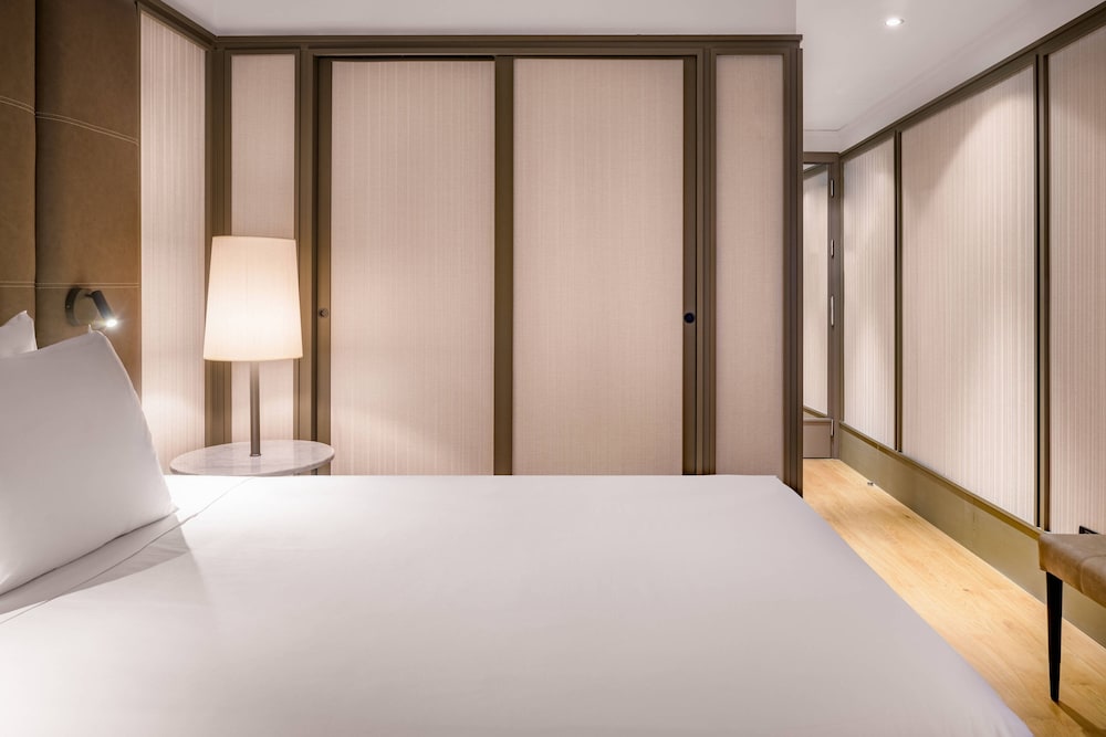AC Hotel Avenida de America by Marriott 13/44
