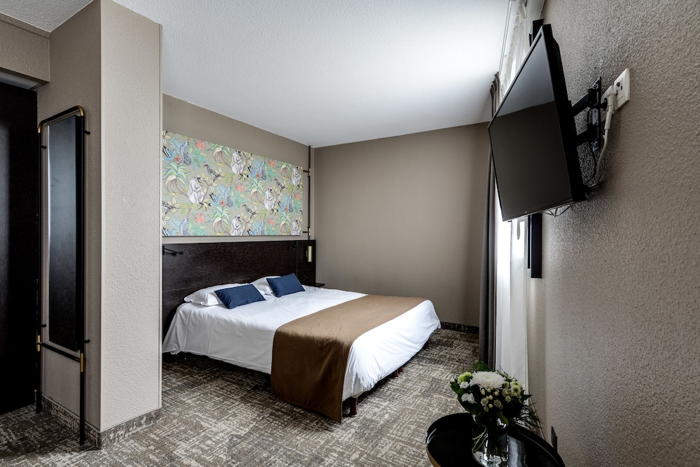Brit Hotel Du Stade 11/46