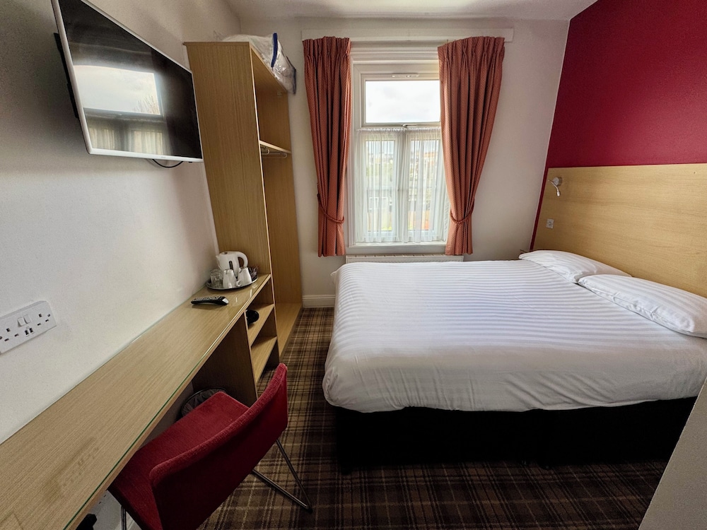 Brentwood Guest House Hotel 13/50