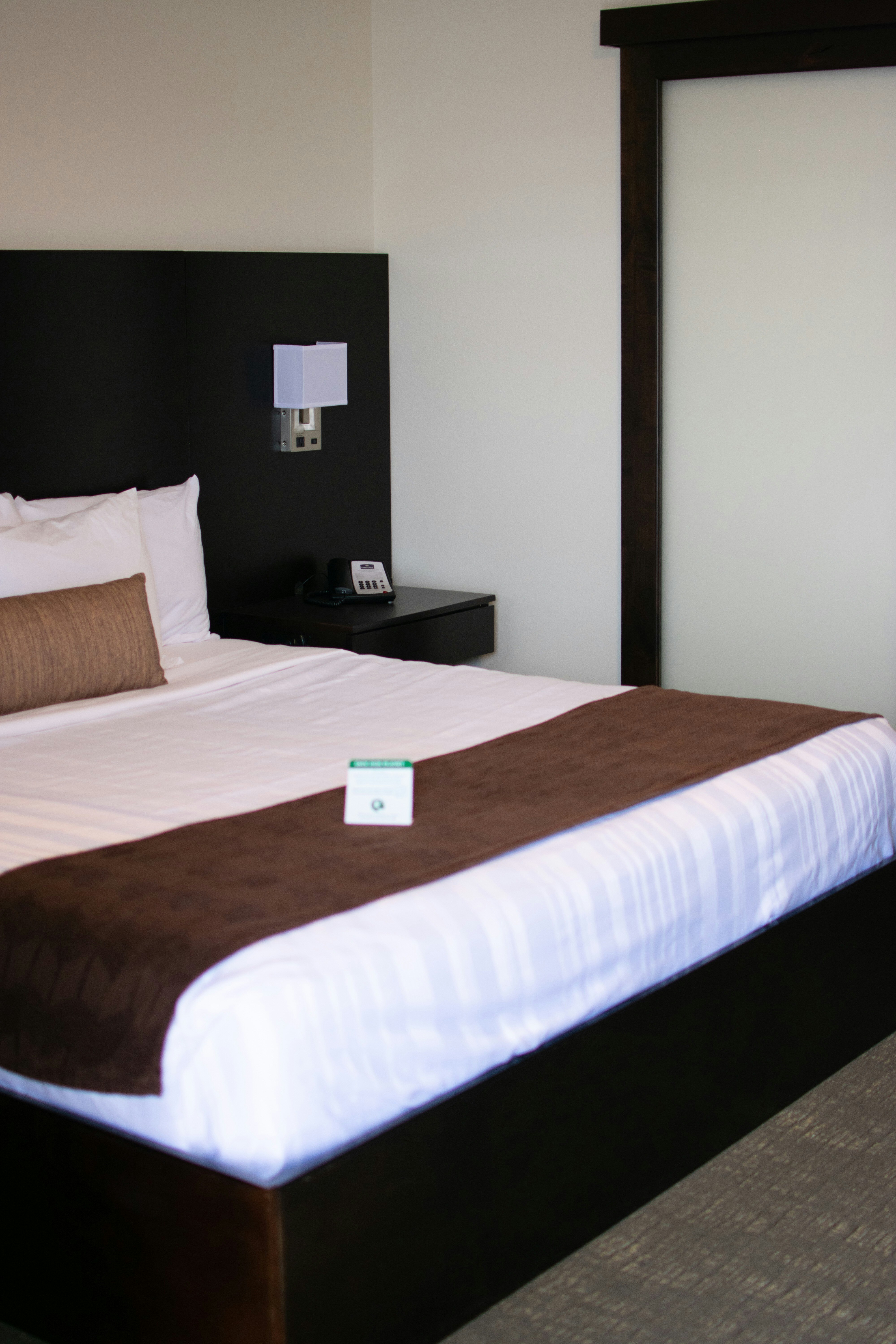 Boarders Inn & Suites by Cobblestone Hotels - Syracuse 9/25