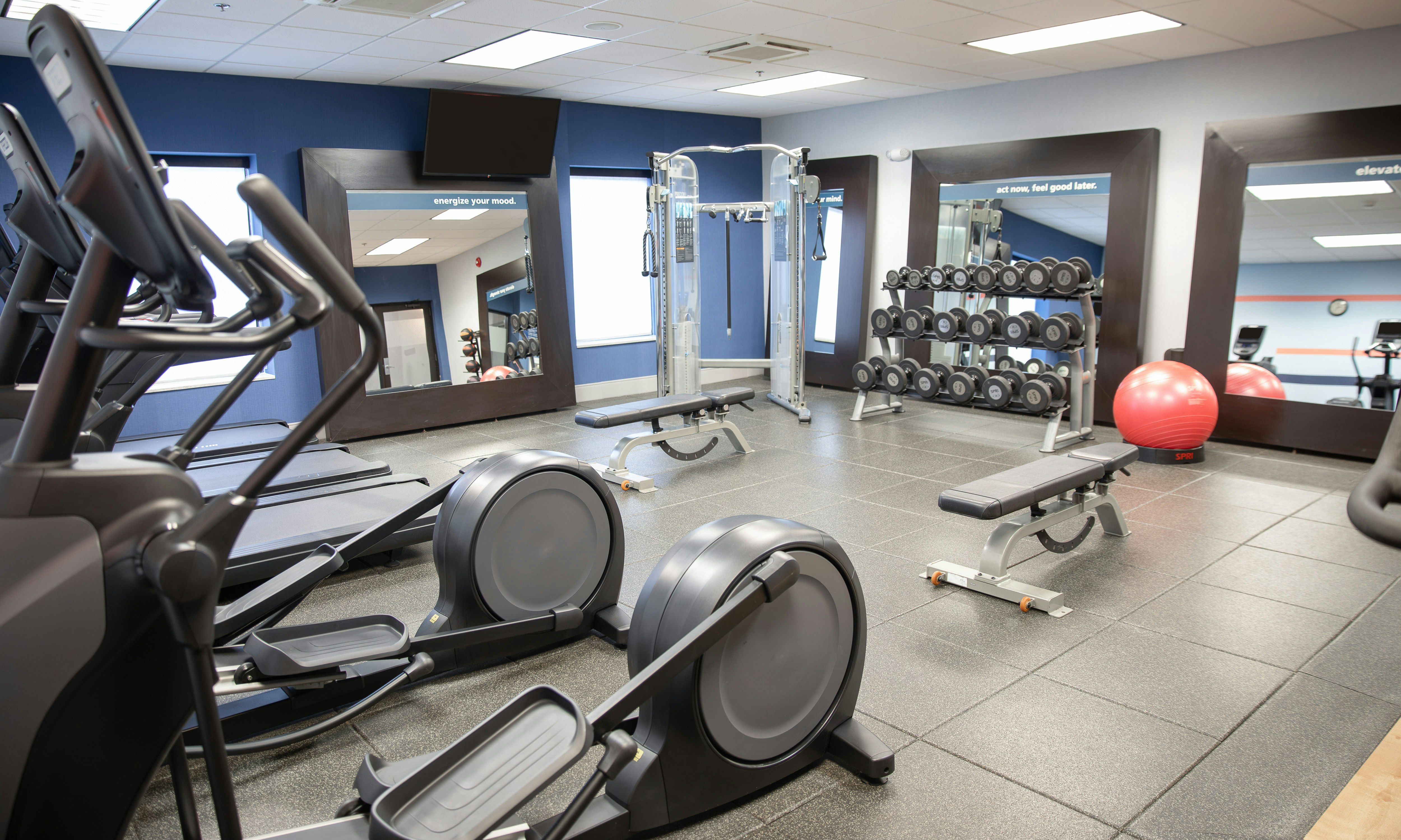Hampton Inn & Suites Williamsport-Faxon Exit 26/45