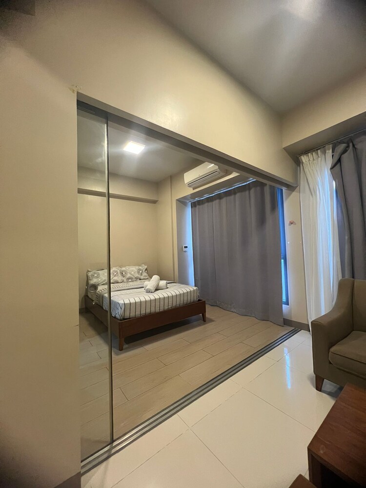 CSuites at 8 Newtown Residences 43/50