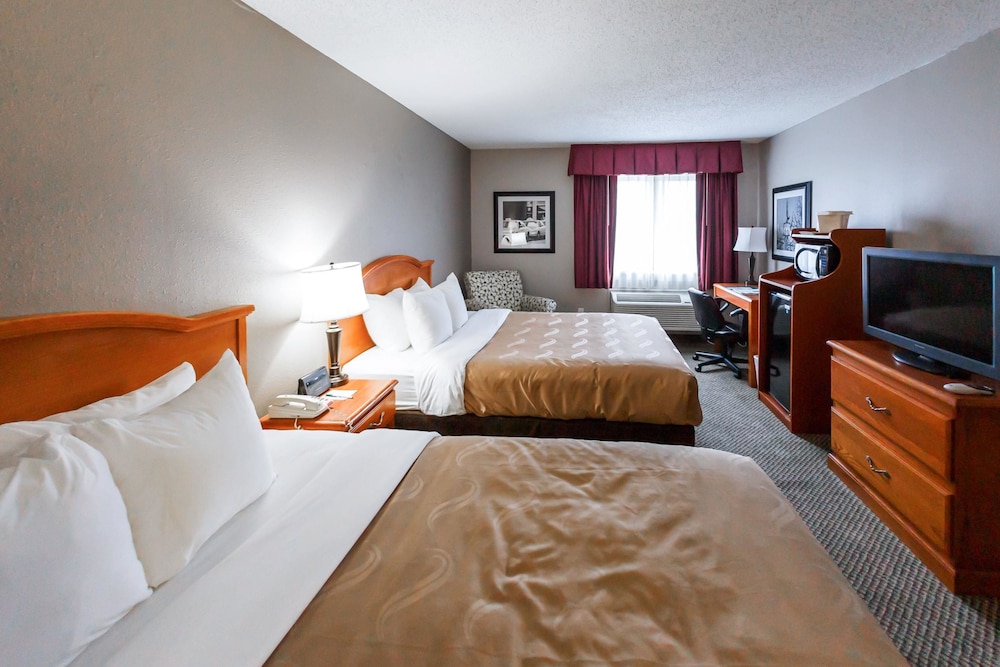 Quality Inn Burlington Near Hwy 34 7/27