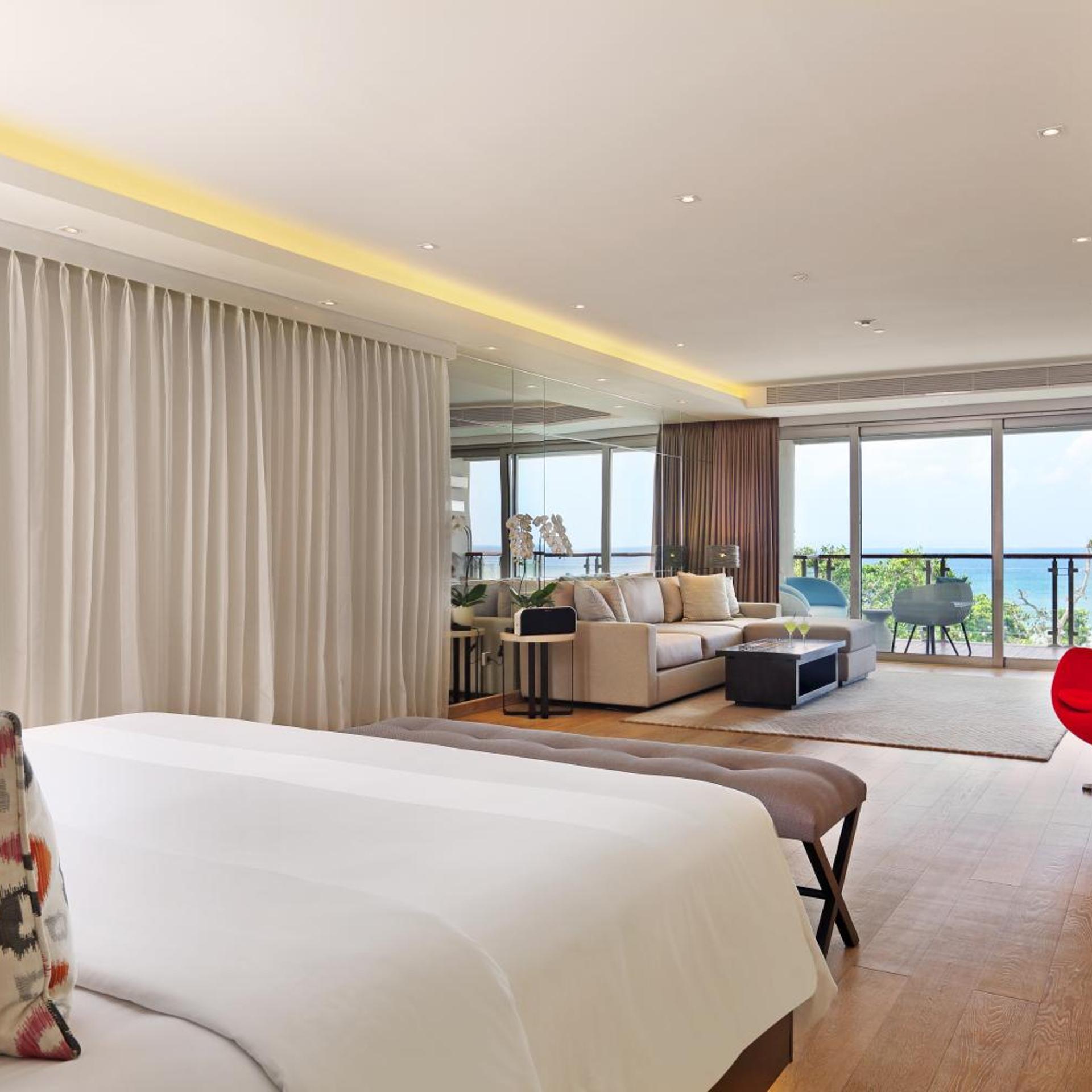 Deluxe Suite Ocean View