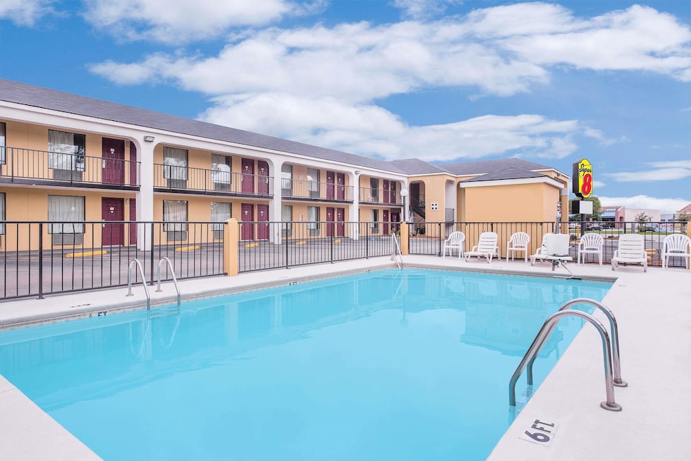 Super 8 By Wyndham Eufaula 1/9
