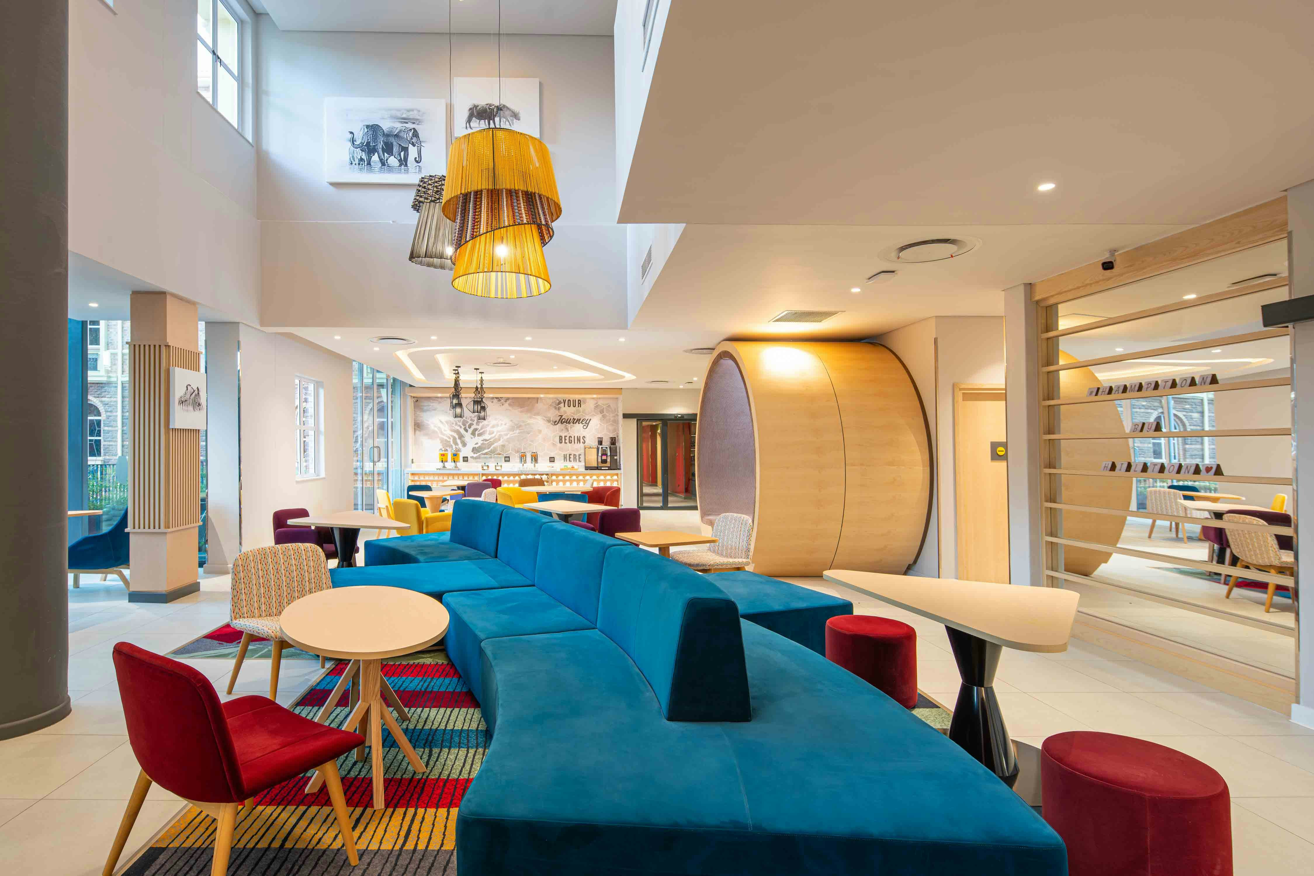 Hampton by Hilton Sandton Grayston 32/40