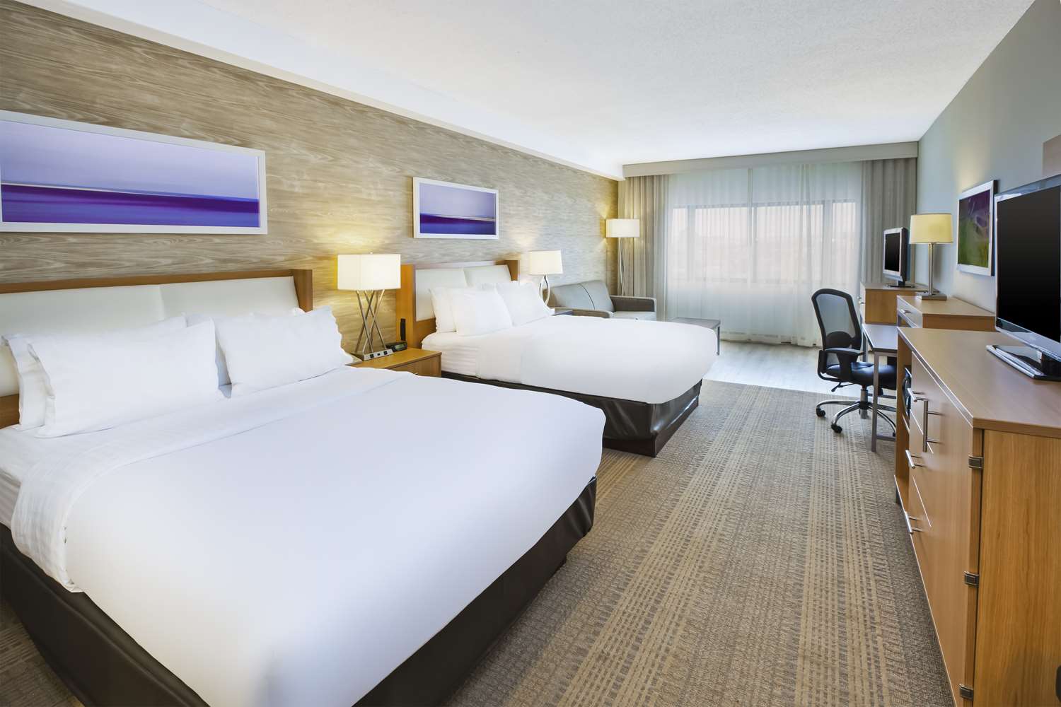 JUNIOR SUITE, 2 QUEEN BEDS, CITY VIEW