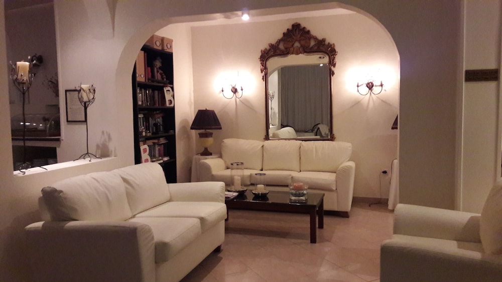 Villa Christina-Vromolimnos 37/56