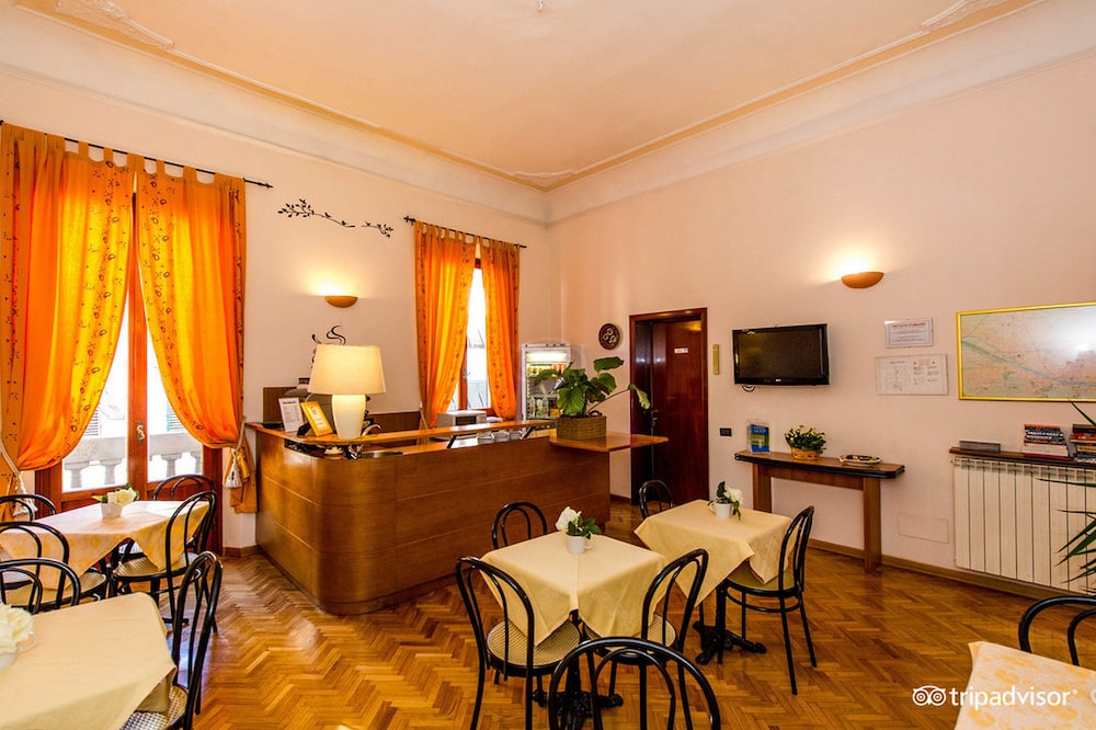 HOTEL LEOPOLDA 42/50