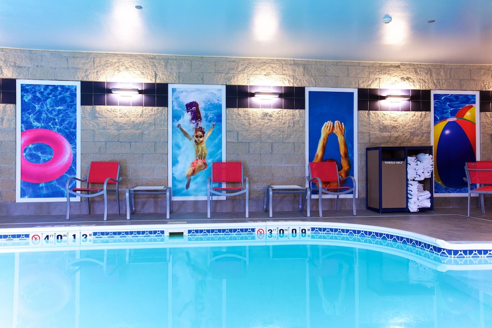 swimming pool spa