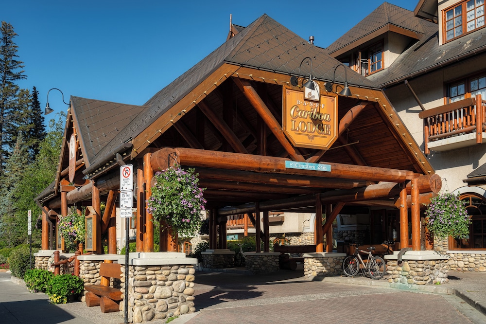 Banff Caribou Lodge & Spa 8/69