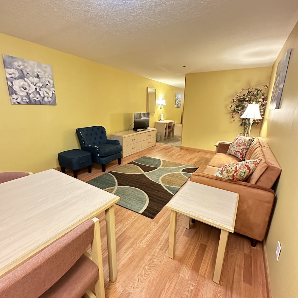 Timberland Inn & Suites 54/63