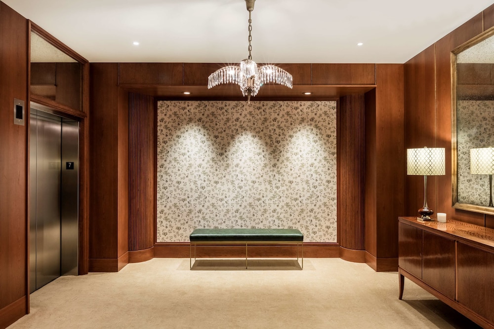 Lobby at The Dewberry Charleston, CHARLESTON - SC