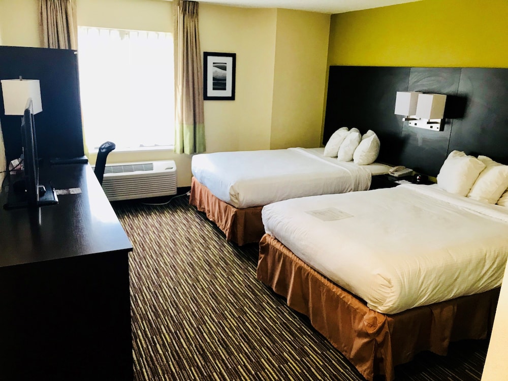 Baymont by Wyndham Newark I-95 at University of Delaware 9/34