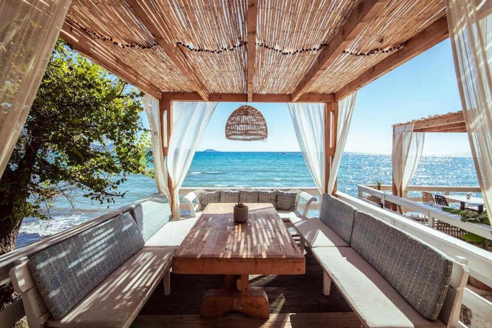 Porto Koukla Beach Hotel 60/89