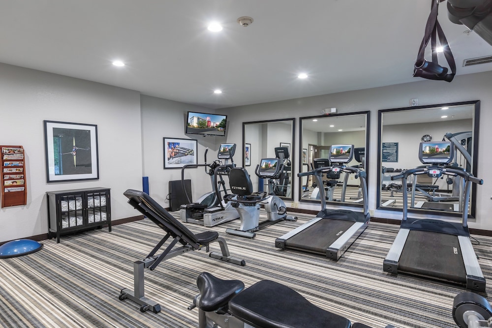 Candlewood Suites Greenville 12/28