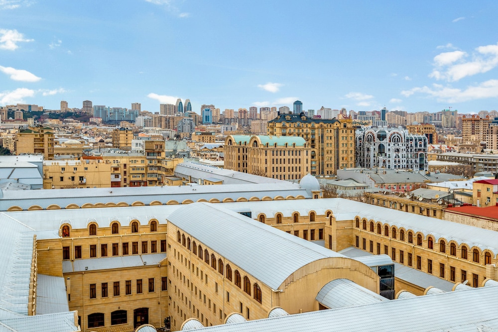 Radisson hotel Baku 77/80