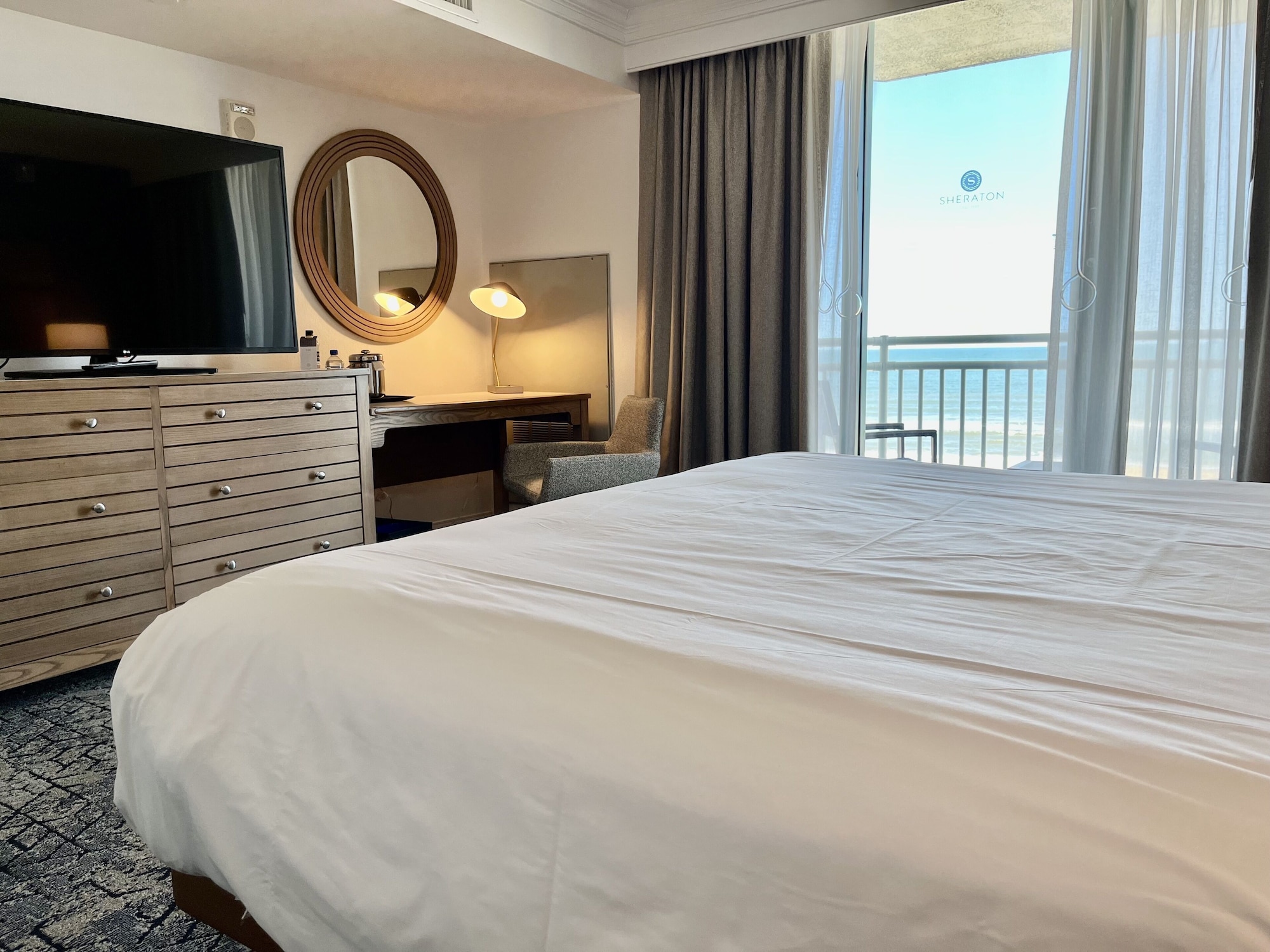 Room, King Bed, Ocean Front, Sofa, Balcony