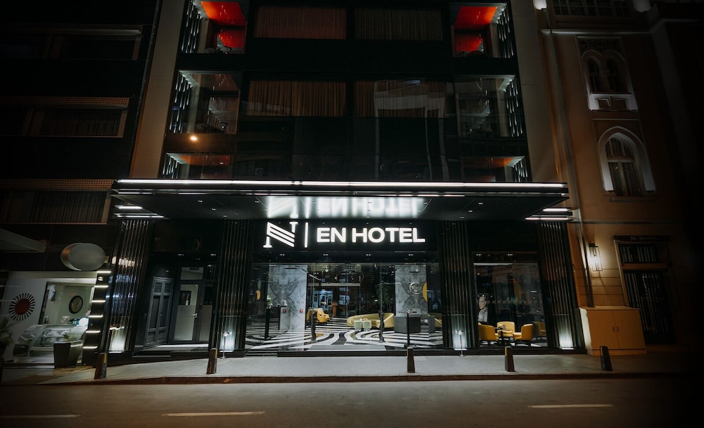 En Hotel Izmir 4/60