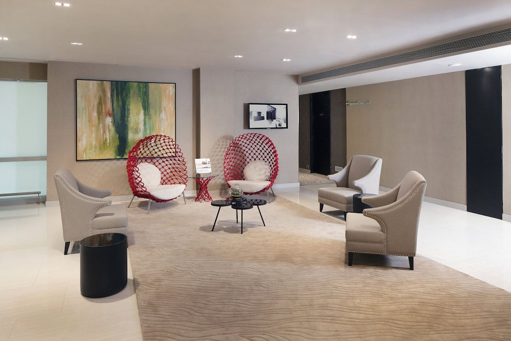 Holiday Inn Express New Delhi International Airport Terminal 3 Terminal Hotel 36/44