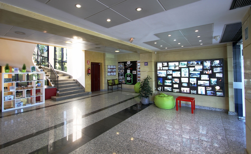 Bilbao Aterpetxea Hostel 31/37