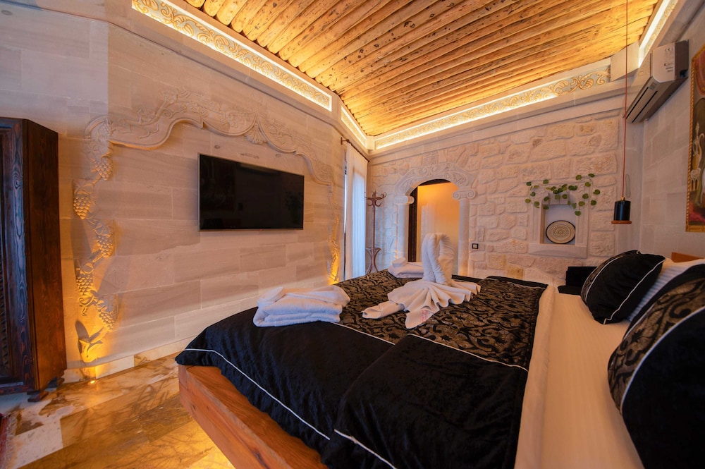 Safran Cave Hotel 40/50