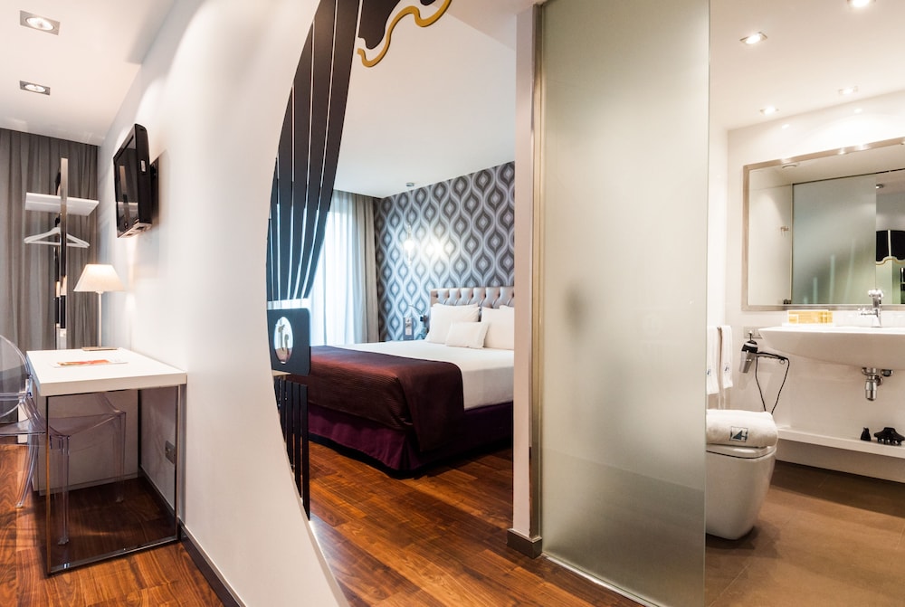 Ikonik Ramblas 10/68