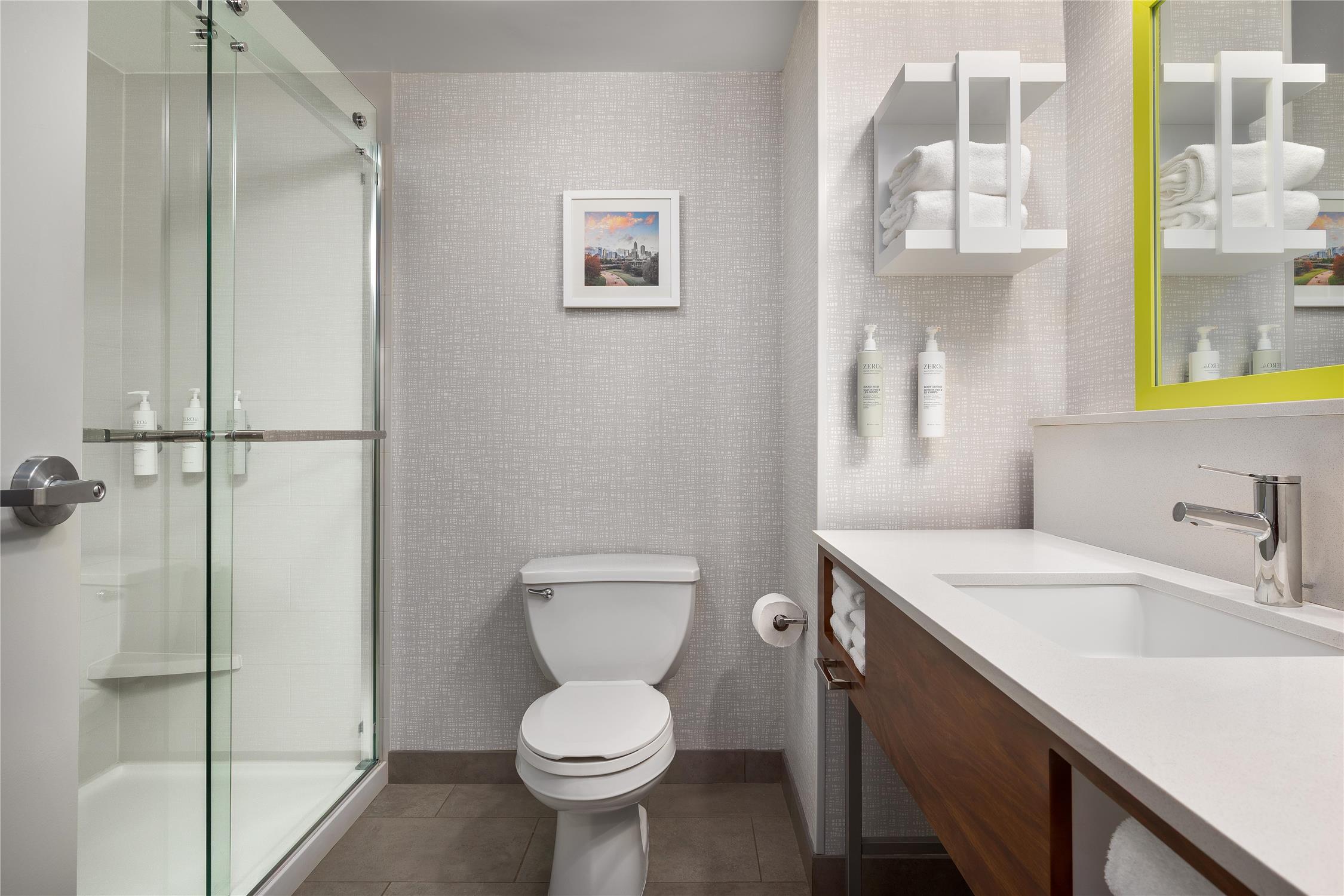 غرفة بسرير كينج، Hampton Inn & Suites Charlotte-Arrowood 6/7