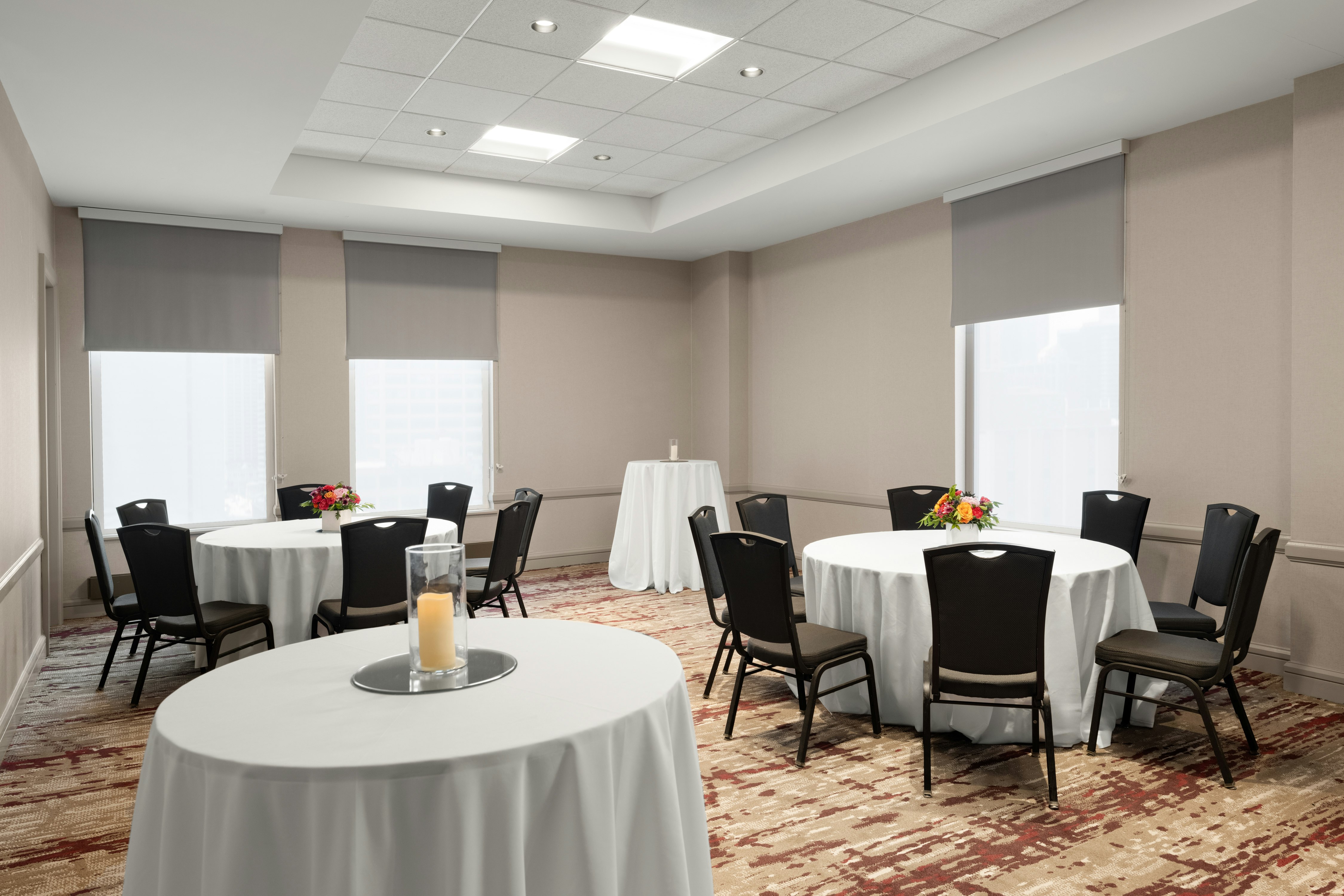Hilton Garden Inn Chicago Downtown/Magnificent Mile 66/70